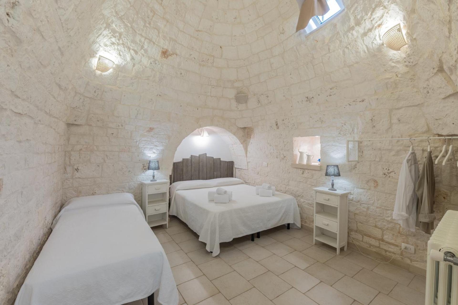 Trulli Di Mezza Villa ชิสแตร์นีโน ภายนอก รูปภาพ
